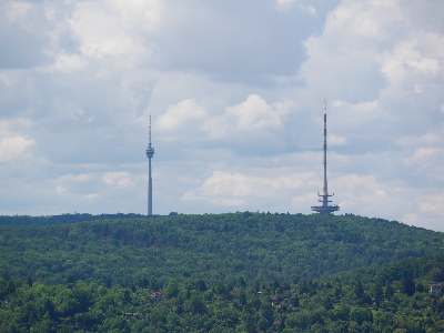 Wahrzeichen in der Ferne- M
