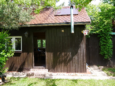 solides Gartenhaus- M